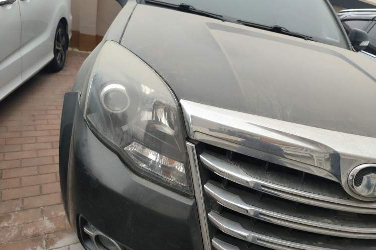 Used Haval H5 Classic 2013 Zhizun Edition 2.0T Manual 4x4 Elite Model Right Front Headlight