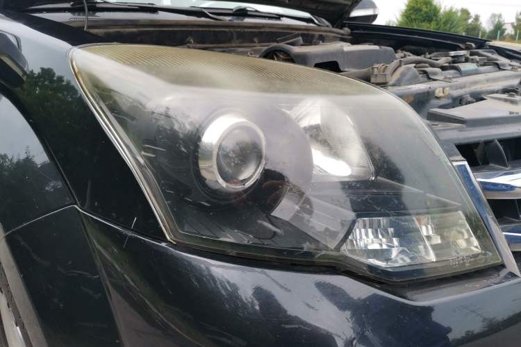 Used Haval H5 Classic 2013 ZhiZun Edition Green Silence 2.0T Manual 4x4 Progressive Model Right Front Headlight