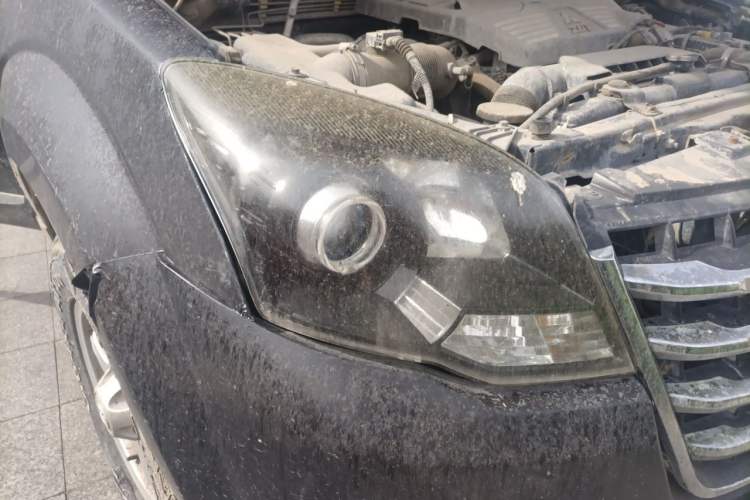Used Haval H5 Classic 2013 Zhizun Edition 2.0T Manual 4x4 Elite Model Right Front Headlight