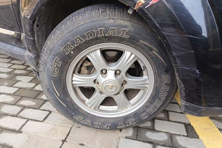 Used Haval H5 Classic 2013 Zhizun Edition 2.0T Manual Two-Wheel Drive Entry-Level Model Right Front Wheel Hub