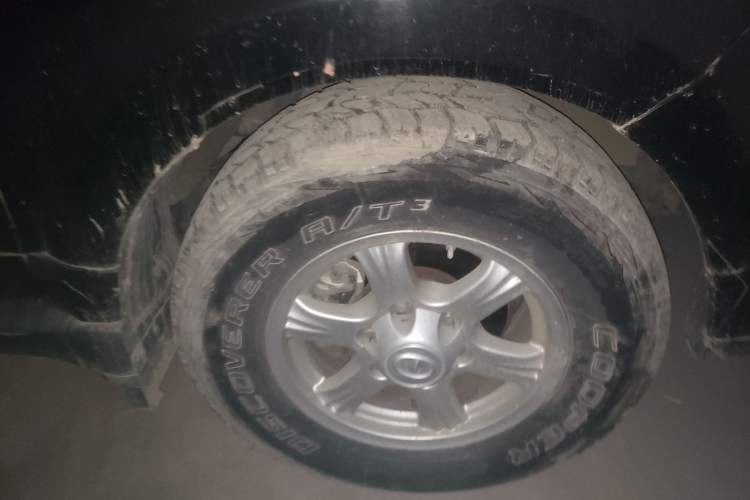 Used Haval H5 Classic 2013 Zhizun Edition 2.0T Manual 4x4 Elite Model Right Front Wheel Hub