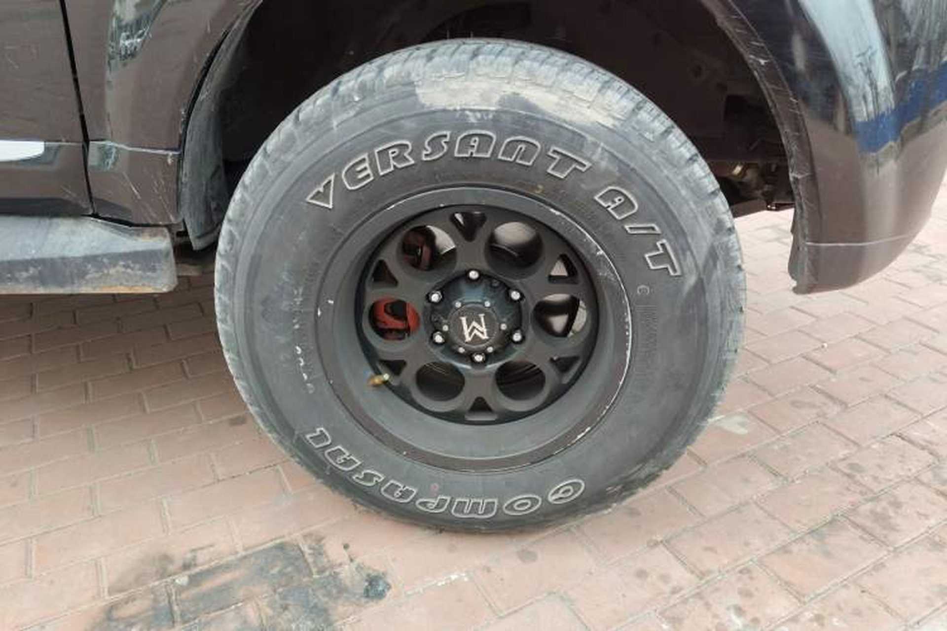 Used Haval H5 Classic 2013 Zhizun Edition 2.0T Manual 4x4 Elite Model Right Front Wheel Hub