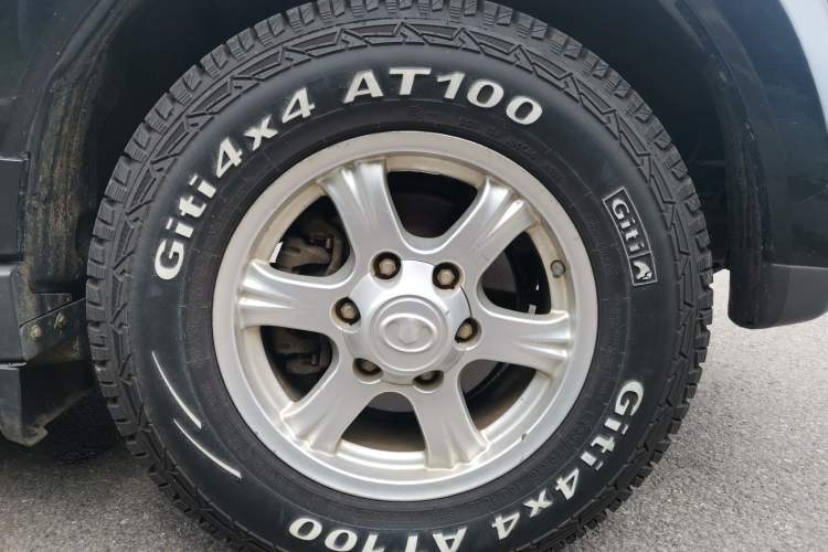 Used Haval H5 Classic 2013 ZhiZun Edition Green Silence 2.0T Manual 4x4 Progressive Model Right Front Wheel Hub