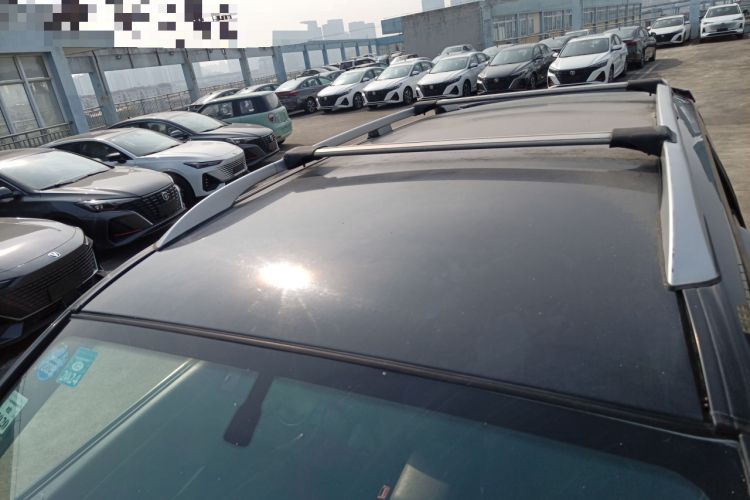 Used Haval H5 Classic 2013 Zhizun Edition 2.0T Manual Two-Wheel Drive Entry-Level Model Roof