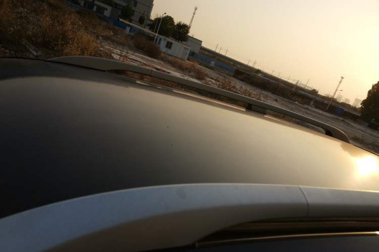 Used Haval H5 Classic 2013 Zhizun Edition 2.0L Manual Two-Wheel Drive Entry-Level Model Roof