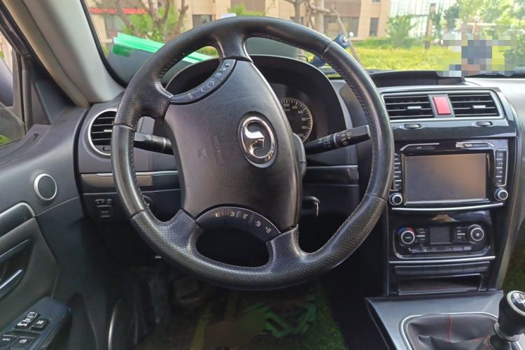 Used Haval H5 Classic 2013 Zhizun Edition 2.0T Manual Two-Wheel Drive Entry-Level Model Steering Wheel