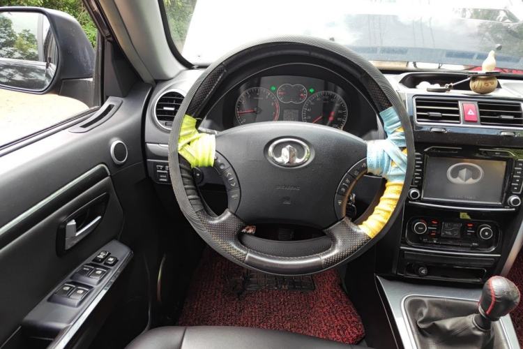 Used Haval H5 Classic 2013 Zhizun Edition 2.0T Manual Two-Wheel Drive Entry-Level Model Steering Wheel