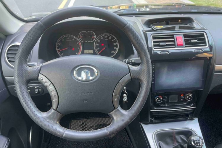 Used Haval H5 Classic 2013 Zhizun Edition 2.0L Manual Two-Wheel Drive Entry-Level Model Steering Wheel