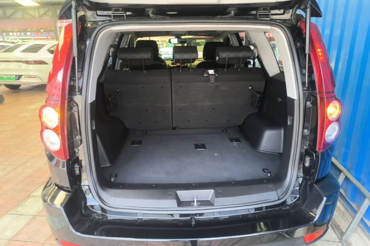 Used Haval H5 Classic 2013 ZhiZun Edition Green Silence 2.0T Manual 4x4 Progressive Model Trunk
