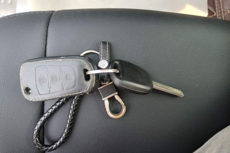Used Haval H5 Classic 2013 Zhizun Edition 2.0T Manual Two-Wheel Drive Entry-Level Model Vehicle Key