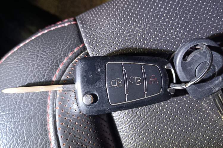 Used Haval H5 Classic 2013 Zhizun Edition 2.0T Manual 4x4 Elite Model Vehicle Key