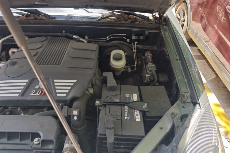 Used Haval H5 Classic 2013 Zhizun Edition 2.0T Manual 4x4 Progressive Model Engine Bay Left
