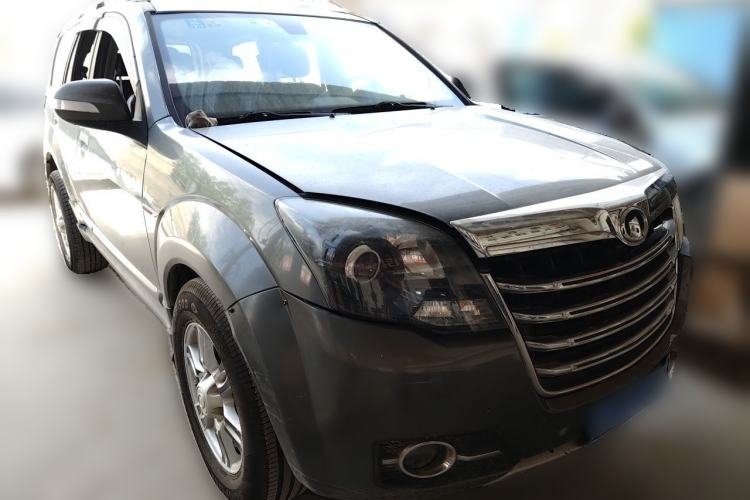 Used Haval H5 Classic 2013 ZhiZun Edition 2.0T Manual Two-Wheel Drive Elite Model Front Right 45 Deg