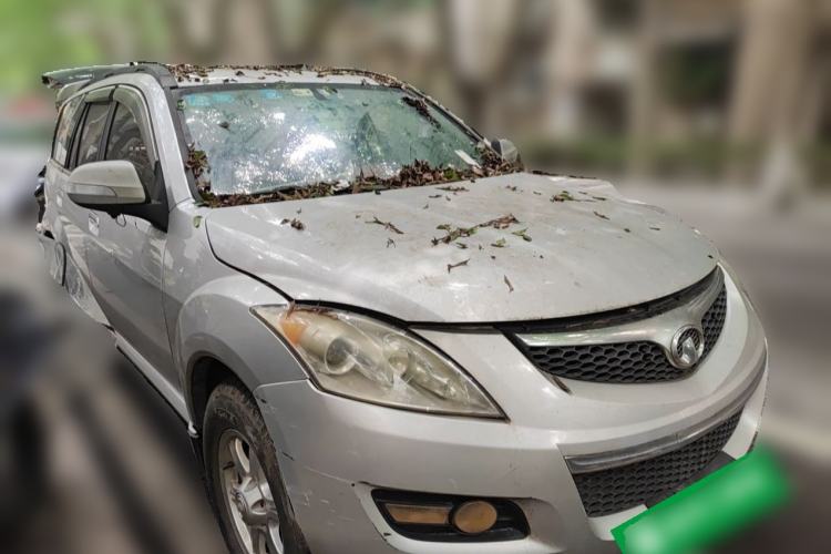 Used Haval H5 Classic 2013 ZhiZun Edition Green Silence 2.0T Manual 4x4 Progressive Model Front Right 45 Deg