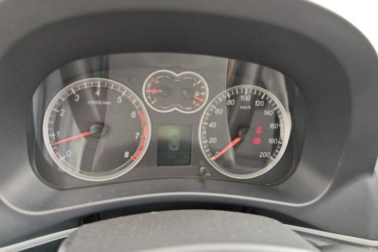 Used Haval H5 Classic 2013 Zhizun Edition 2.0T Manual 4x4 Progressive Model Instrument Cluster