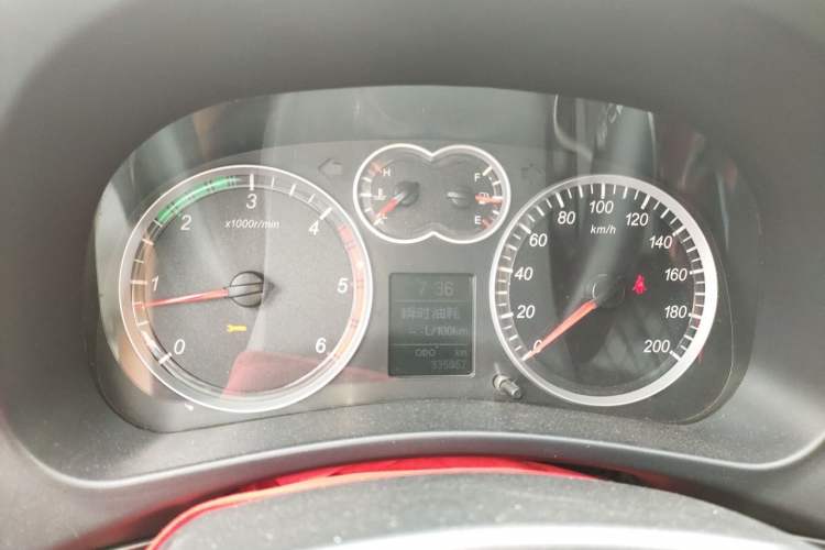 Used Haval H5 Classic 2013 ZhiZun Edition Green Silence 2.0T Manual Two-Wheel Drive Progressive Model Instrument Cluster