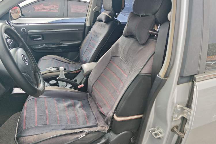 Used Haval H5 Classic 2013 Zhizun Edition 2.0T Manual 4x4 Progressive Model Left Front Seat