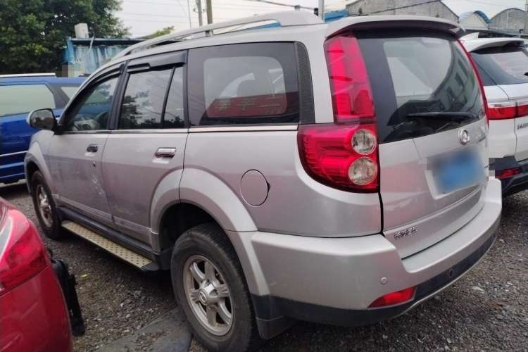 Used Haval H5 Classic 2013 Zhizun Edition 2.0T Manual Two-Wheel Drive Entry-Level Model Left Side