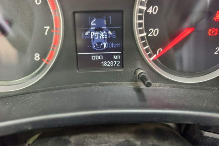 Used Haval H5 Classic 2013 ZhiZun Edition Green Silence 2.0T Manual 4x4 Progressive Model Odometer Close Up