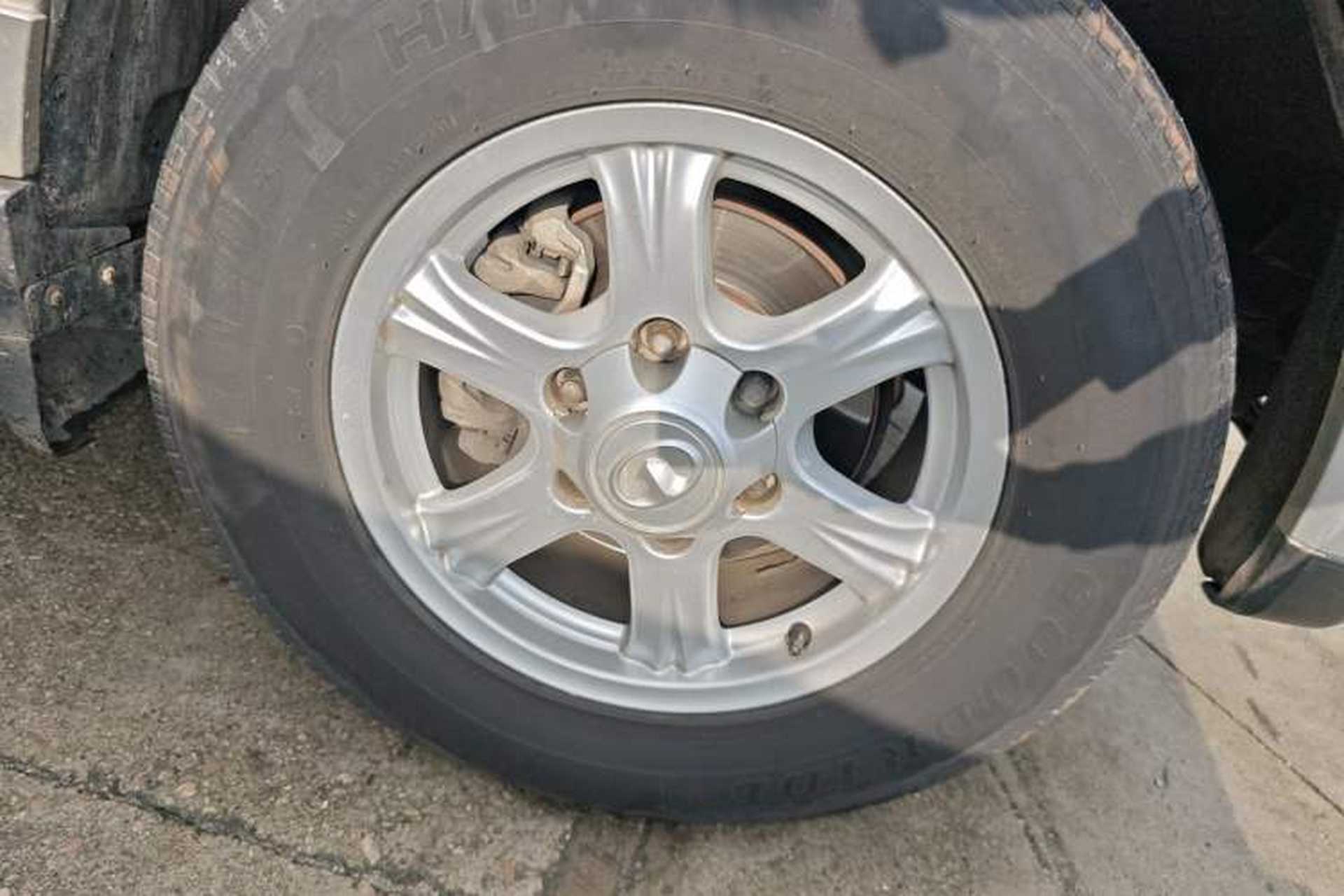 Used Haval H5 Classic 2013 Zhizun Edition 2.0T Manual 4x4 Progressive Model Right Front Wheel Hub