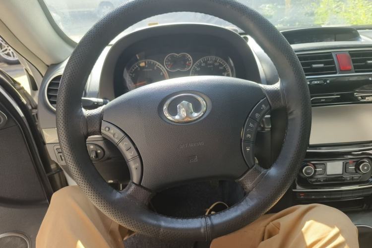 Used Haval H5 Classic 2013 Zhizun Edition 2.0T Manual 4x4 Elite Model Steering Wheel