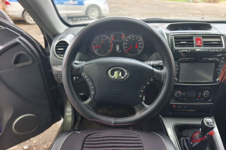 Used Haval H5 Classic 2013 ZhiZun Edition Green Silence 2.0T Manual 4x4 Progressive Model Steering Wheel