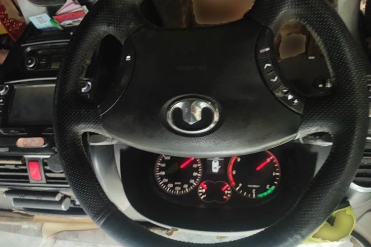 Used Haval H5 Classic 2013 ZhiZun Edition Green Silence 2.0T Manual 4x4 Progressive Model Steering Wheel