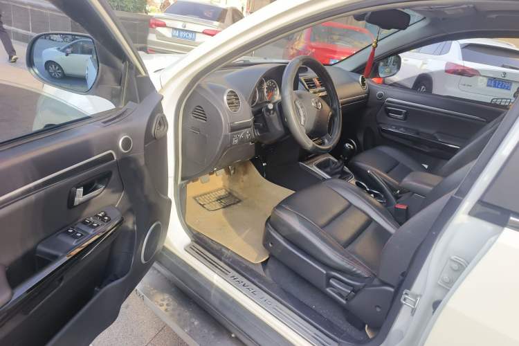 Used Haval H5 Classic 2013 Zhizun Edition 2.0T Manual 4x4 Elite Model Driver Seat