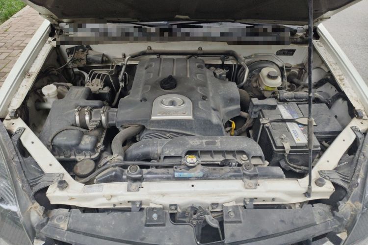 Used Haval H5 Classic 2013 ZhiZun Edition Green Silence 2.0T Manual 4x4 Progressive Model Engine Bay