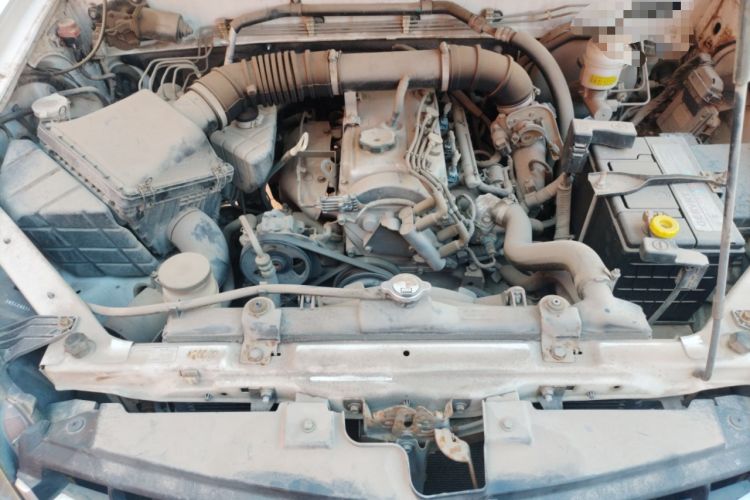 Used Haval H5 Classic 2013 Zhizun Edition 2.0L Manual Two-Wheel Drive Entry-Level Model Engine Bay