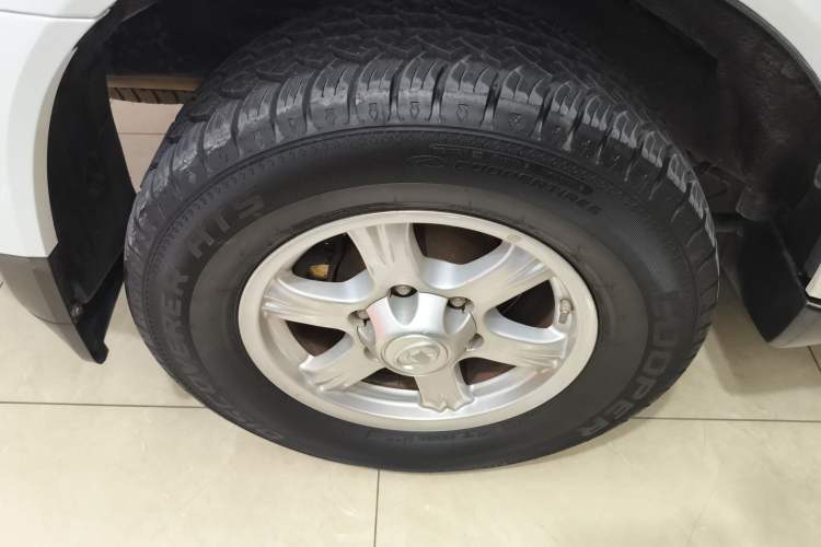 Used Haval H5 Classic 2013 Zhizun Edition 2.0T Manual 4x4 Prestige Model Exterior 5