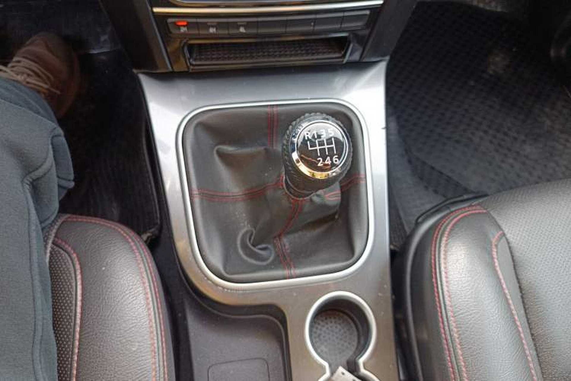 Used Haval H5 Classic 2013 Zhizun Edition 2.0T Manual 4x4 Elite Model Gear Lever