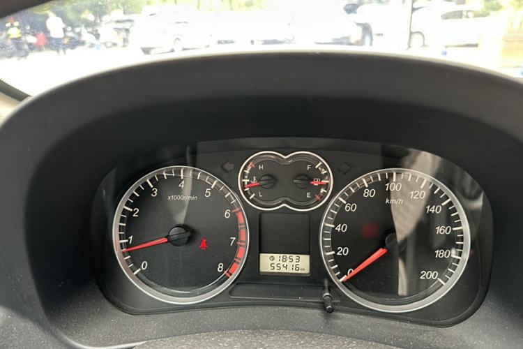 Used Haval H5 Classic 2013 Zhizun Edition 2.0L Manual Two-Wheel Drive Entry-Level Model Instrument Cluster