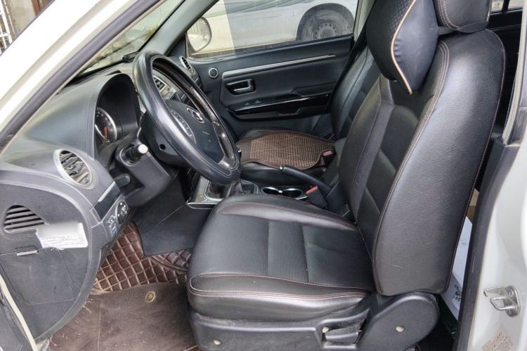 Used Haval H5 Classic 2013 Zhizun Edition 2.0T Manual Two-Wheel Drive Entry-Level Model Left Front Seat
