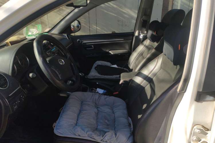 Used Haval H5 Classic 2013 Zhizun Edition 2.0T Manual 4x4 Elite Model Left Front Seat