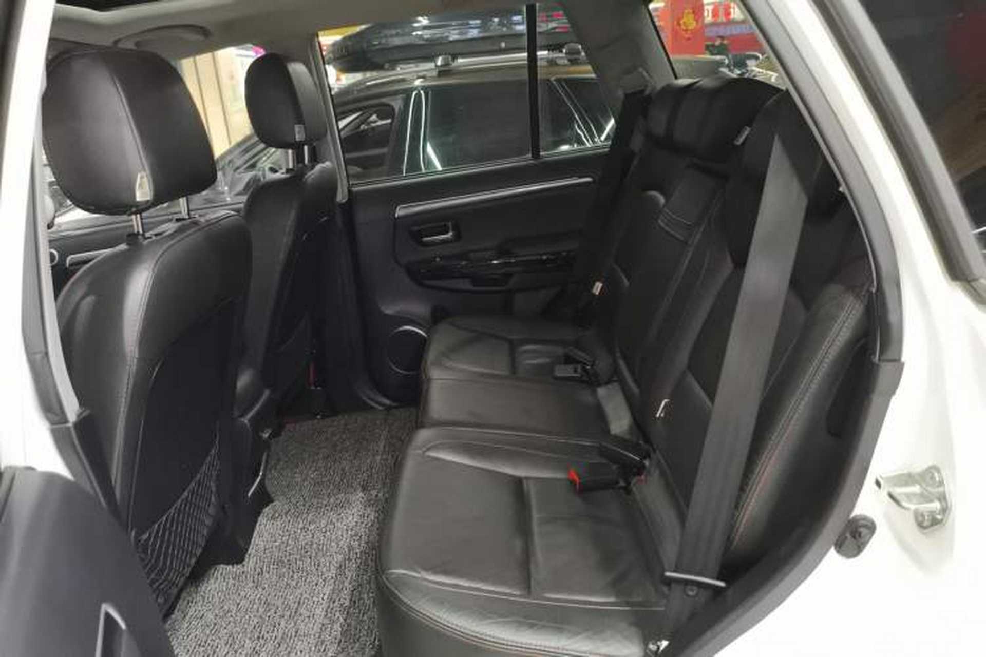 Used Haval H5 Classic 2013 Zhizun Edition 2.0T Manual 4x4 Prestige Model Left Rear Seat