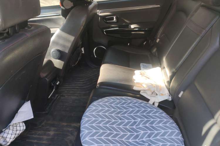 Used Haval H5 Classic 2013 Zhizun Edition 2.0T Manual 4x4 Elite Model Left Rear Seat
