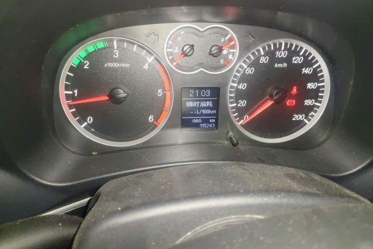 Used Haval H5 Classic 2013 ZhiZun Edition Green Silence 2.0T Manual 4x4 Progressive Model Odometer Close Up
