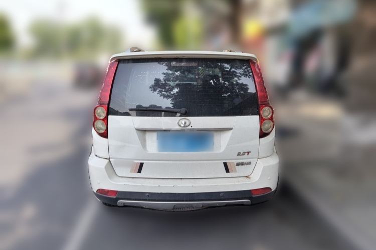 Used Haval H5 Classic 2013 Zhizun Edition 2.0T Manual Two-Wheel Drive Entry-Level Model Rear