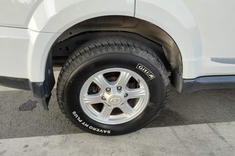 Used Haval H5 Classic 2013 Zhizun Edition 2.0T Manual Two-Wheel Drive Entry-Level Model Right Rear Wheel Hub