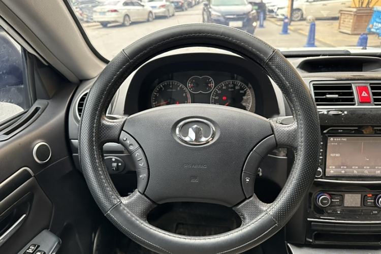 Used Haval H5 Classic 2013 Zhizun Edition 2.0L Manual Two-Wheel Drive Entry-Level Model Steering Wheel