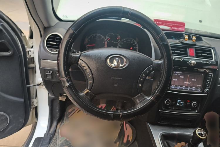 Used Haval H5 Classic 2013 Zhizun Edition 2.0T Manual Two-Wheel Drive Entry-Level Model Steering Wheel