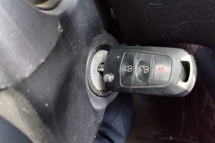 Used Haval H5 Classic 2013 Zhizun Edition 2.0T Manual Two-Wheel Drive Entry-Level Model Vehicle Key