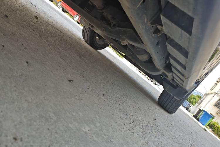Used Haval H5 Classic 2015 2.0T Manual Two-Wheel Drive Elite Version Chassis Rear Right