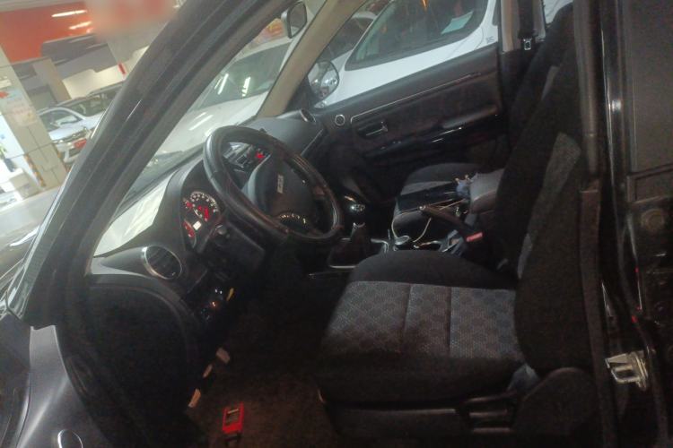 Used Haval H5 Classic 2015 2.0L Manual Two-Wheel Drive Entry-Level Trim Driver Seat