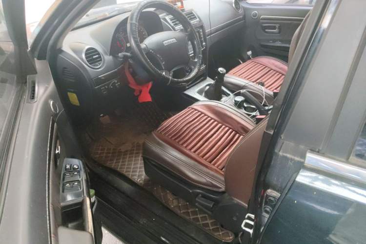 Used Haval H5 Classic 2015 2.0L Manual Two-Wheel Drive Entry-Level Trim Driver Seat