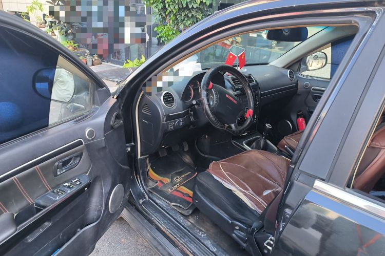 Used Haval H5 Classic 2015 2.0T Diesel Manual Two-Wheel Drive Entry-Level Version Driver Seat