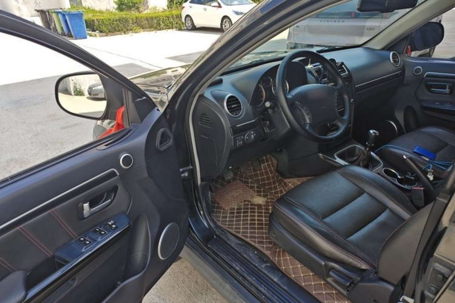 Used Haval H5 Classic 2015 2.0T Manual Two-Wheel Drive Elite Version Driver Seat