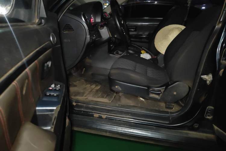 Used Haval H5 Classic 2015 2.0T Diesel Manual 4x4 Ambition Model Driver Seat