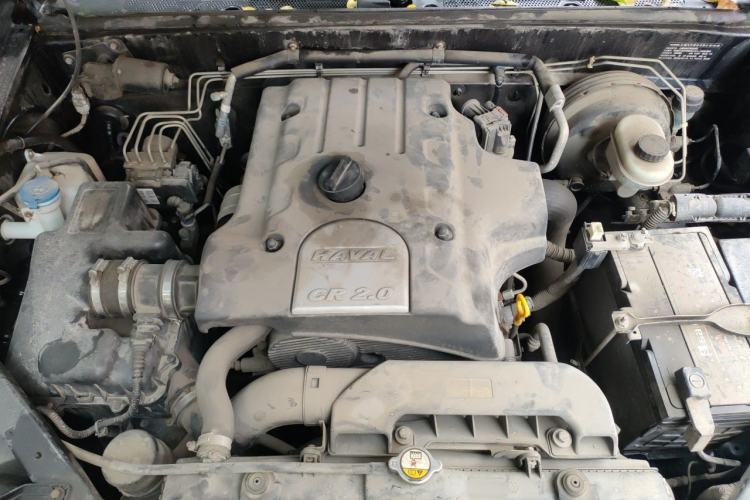 Used Haval H5 Classic 2015 2.0T Diesel Manual Two-Wheel Drive Entry-Level Version Engine Bay